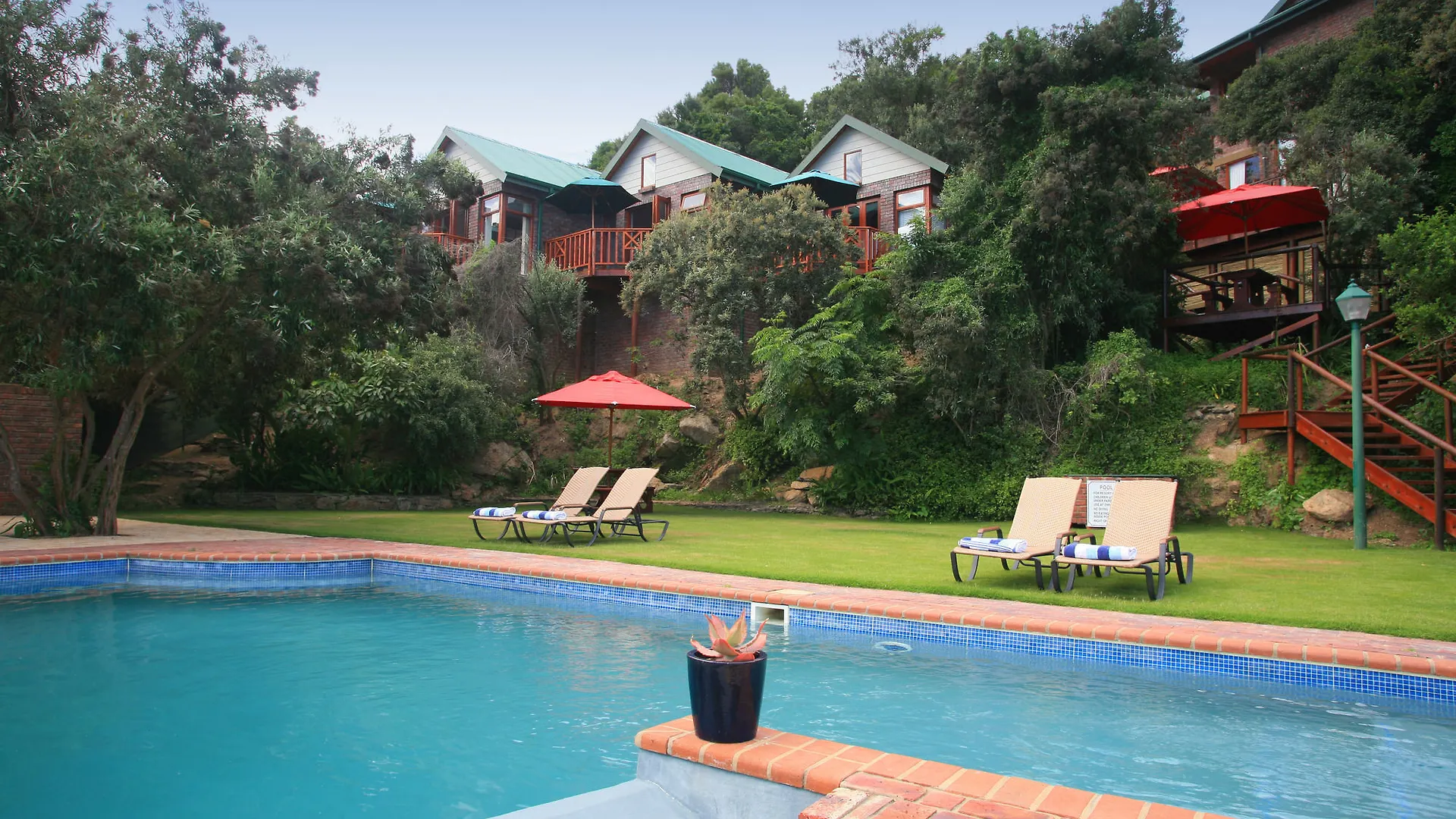 Boardwalk Lodge – B&B Wildernis Gasthof